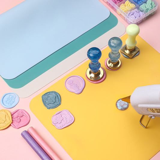 ART EMBOSS Large Countertop Silicone Pad